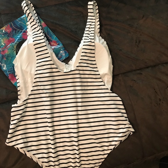 NWT one piece black and white side plunge suit. - Picture 3 of 4